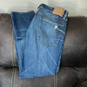 AE Mens Jeans move free athletic